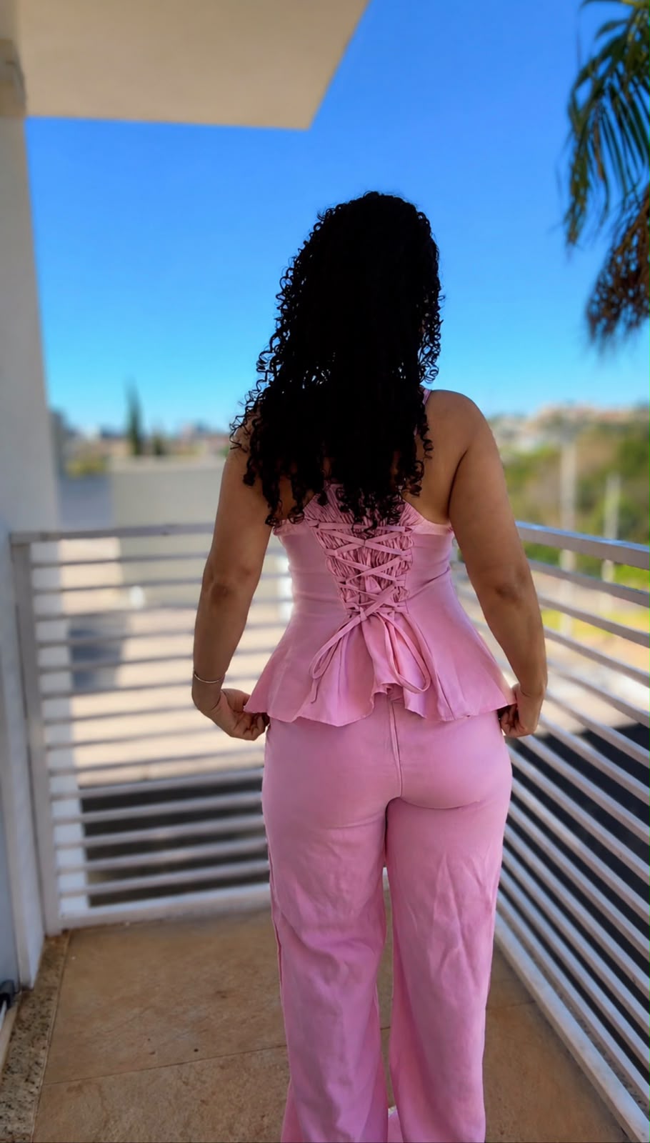 Conjunto Feminino Susane Rosa Sensorial Amarant com Blusa Peplum Corset e Calça Pantalona - Alany Boutique